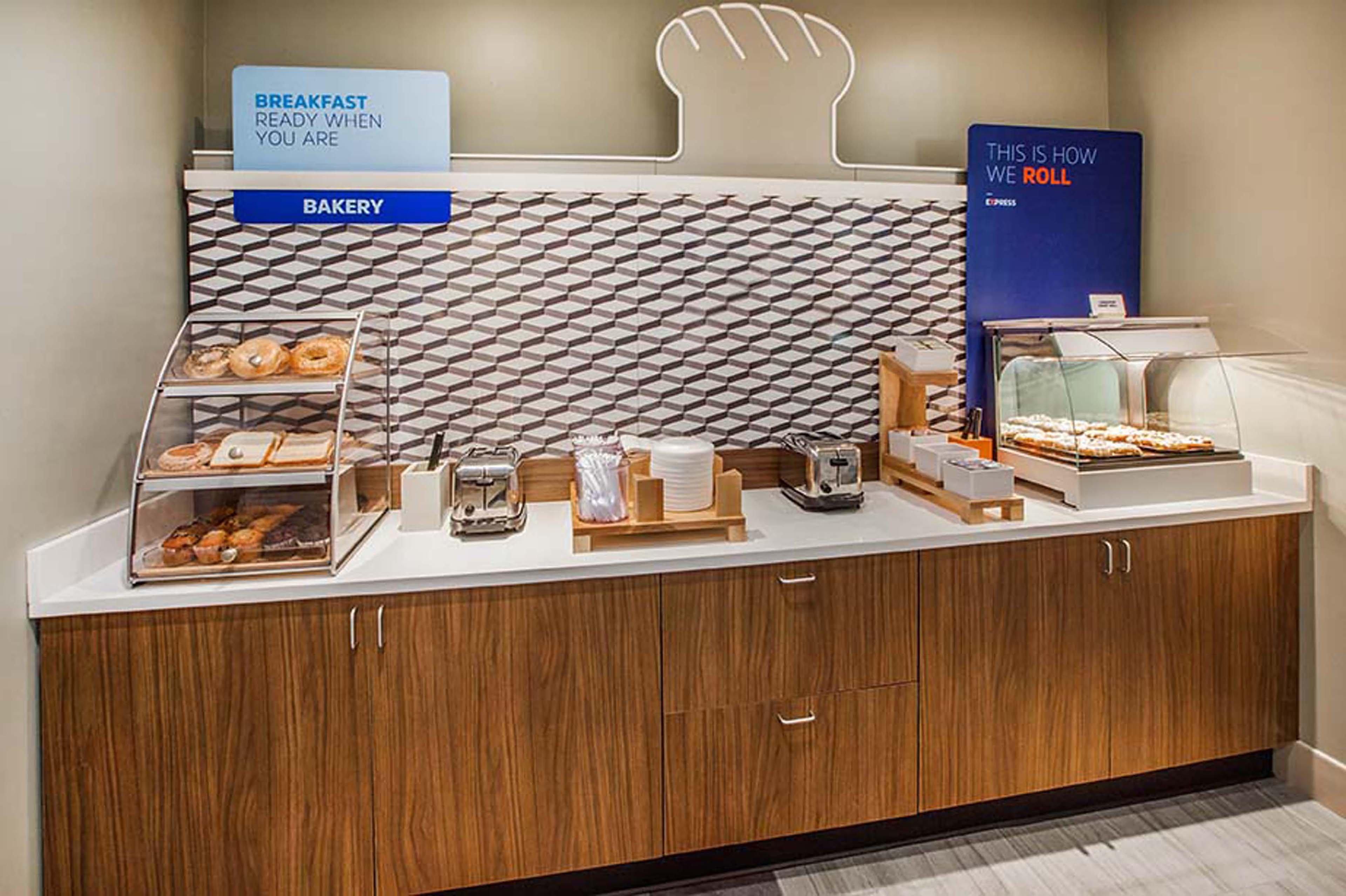 Holiday Inn Express & Suites Beaumont - Oak Valley By Ihg Ngoại thất bức ảnh