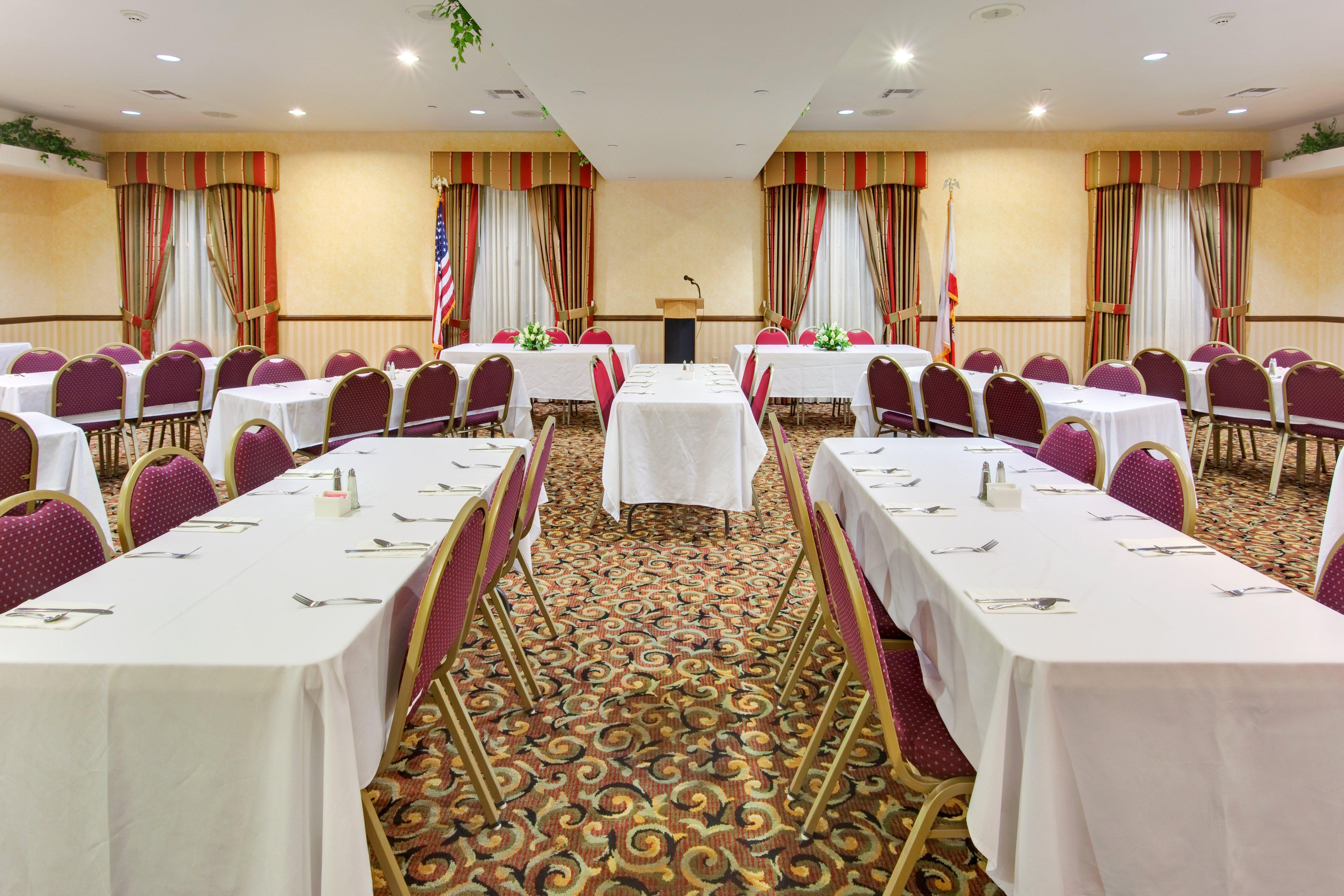 Holiday Inn Express & Suites Beaumont - Oak Valley By Ihg Ngoại thất bức ảnh